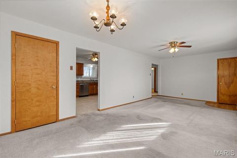 Tiny photo for 10556 Crecelius Drive, St Louis, MO 63123 (MLS # 26014449)