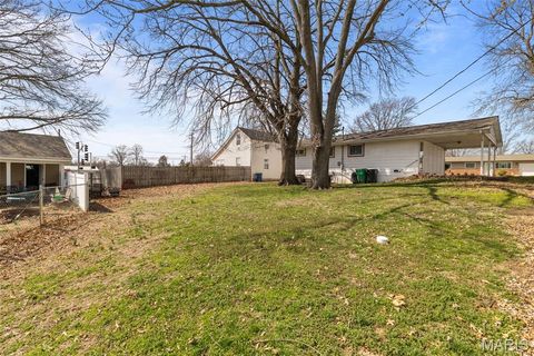 Tiny photo for 10556 Crecelius Drive, St Louis, MO 63123 (MLS # 26014449)