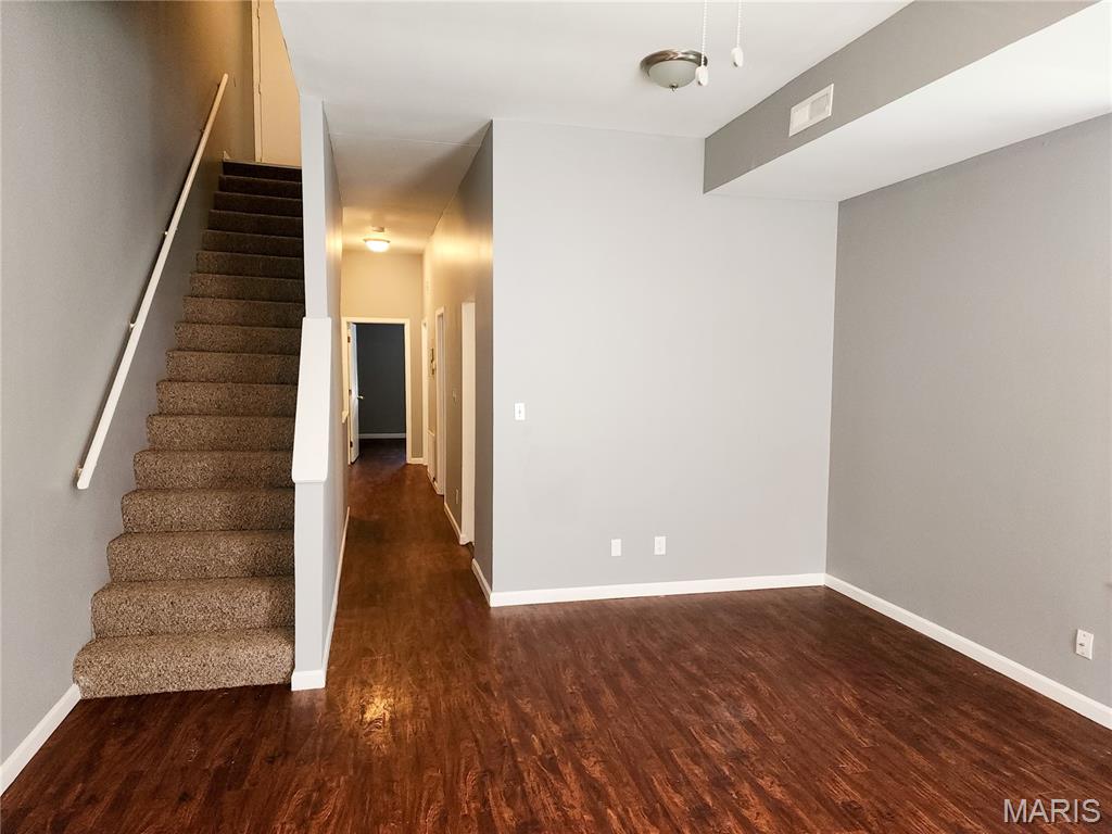 St Louis Commons Add - Residential Income