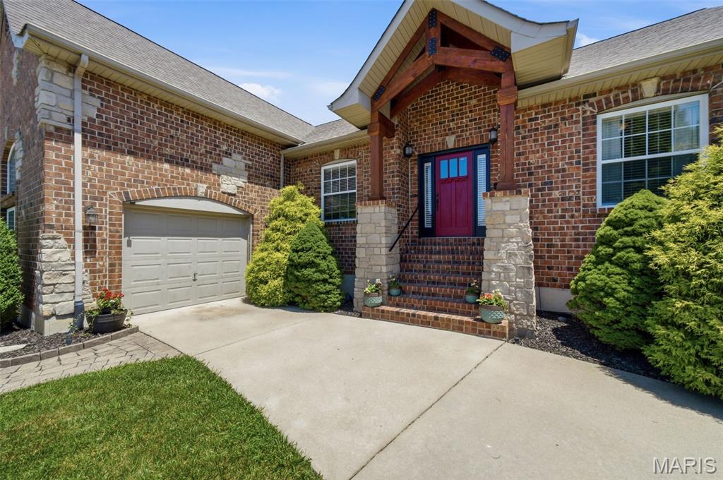 302 Crystal Brook Court