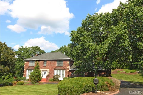 Photo of 100 Worthington Oaks Drive, Creve Coeur, MO 63141 (MLS # 26046925)