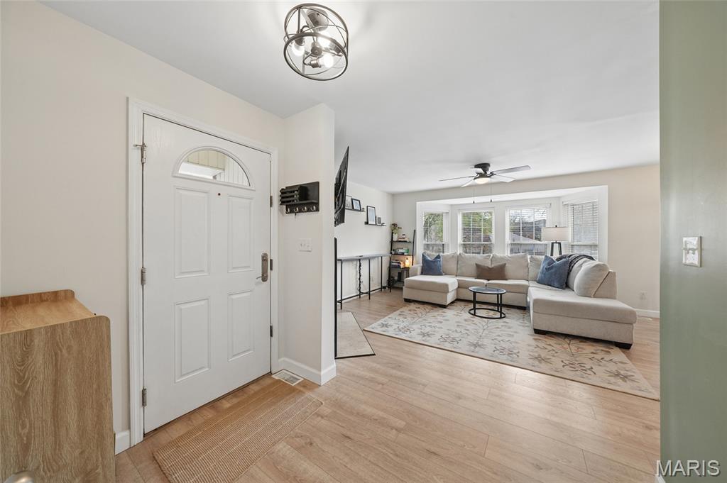 4471 Pershing Avenue 5A