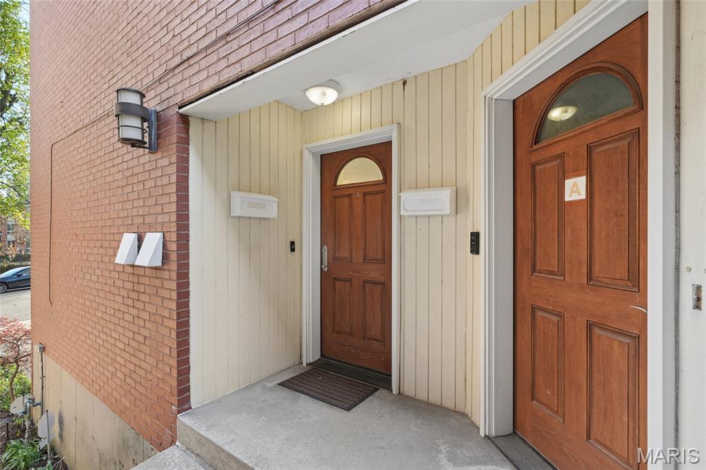 4471 Pershing Avenue 5A