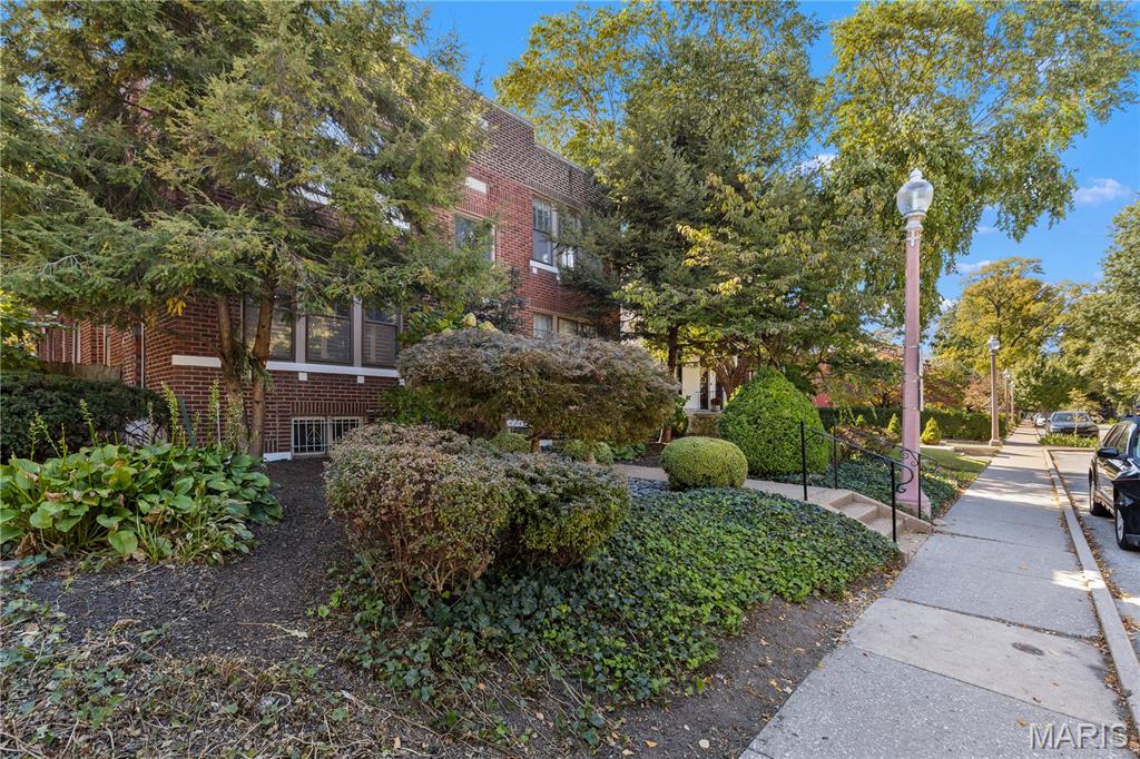 4416 Laclede Avenue 3