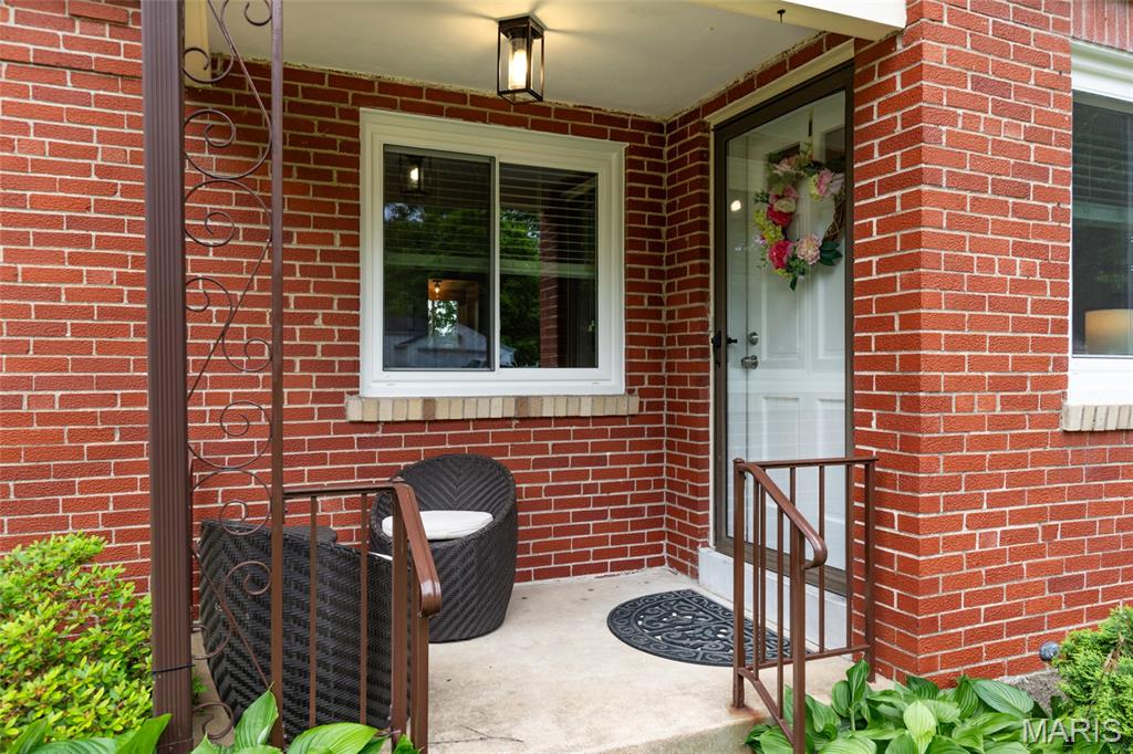 664 Deerhurst Drive