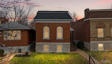 Photo of 2840 Dalton Avenue, St Louis, MO 63139 (MLS # 25080235)