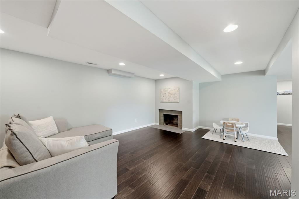 Webster Ridge 11 - Residential