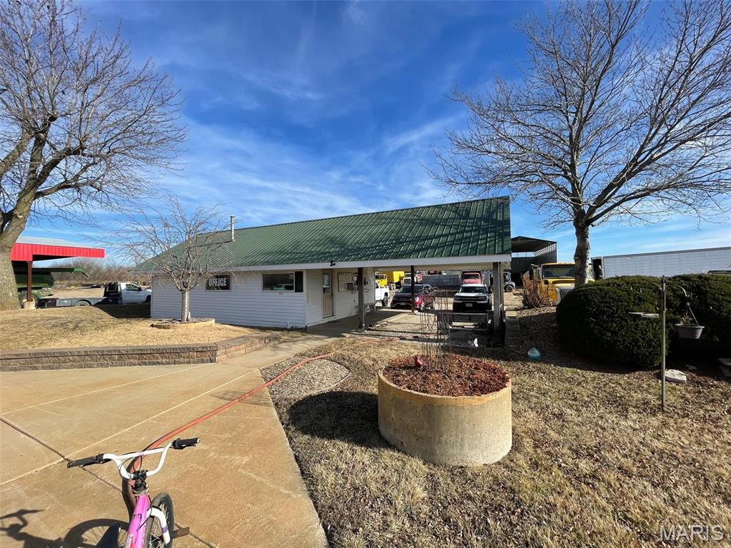 4720 Aubuchon Road 500