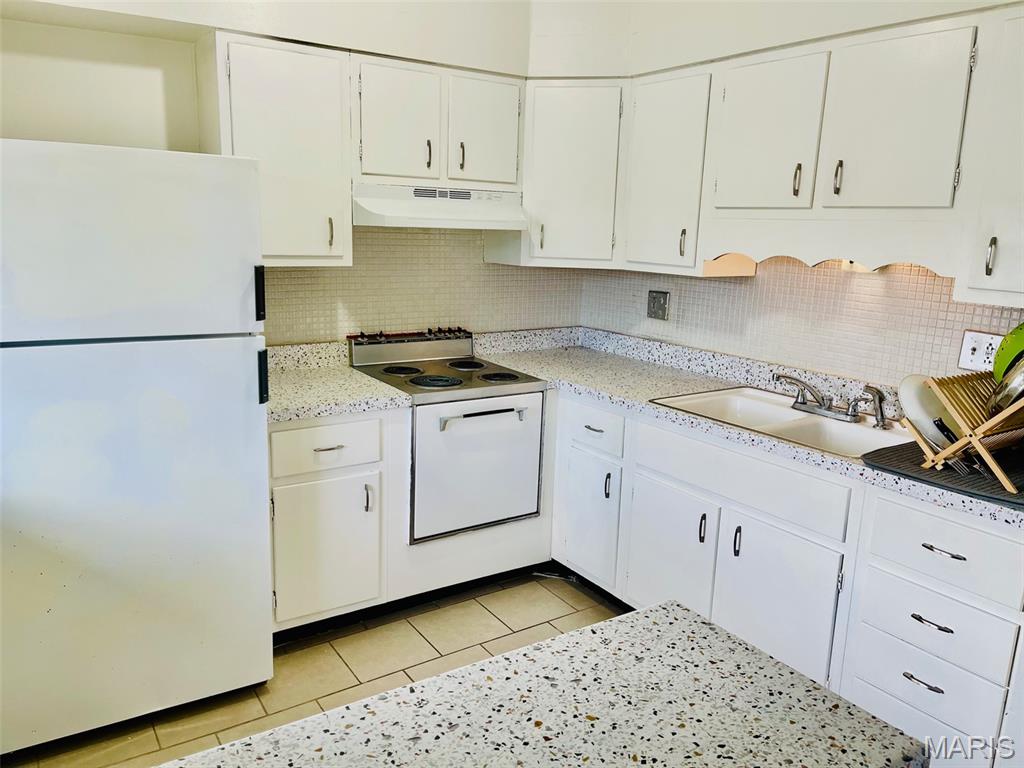 7497 HAZELCREST Drive G