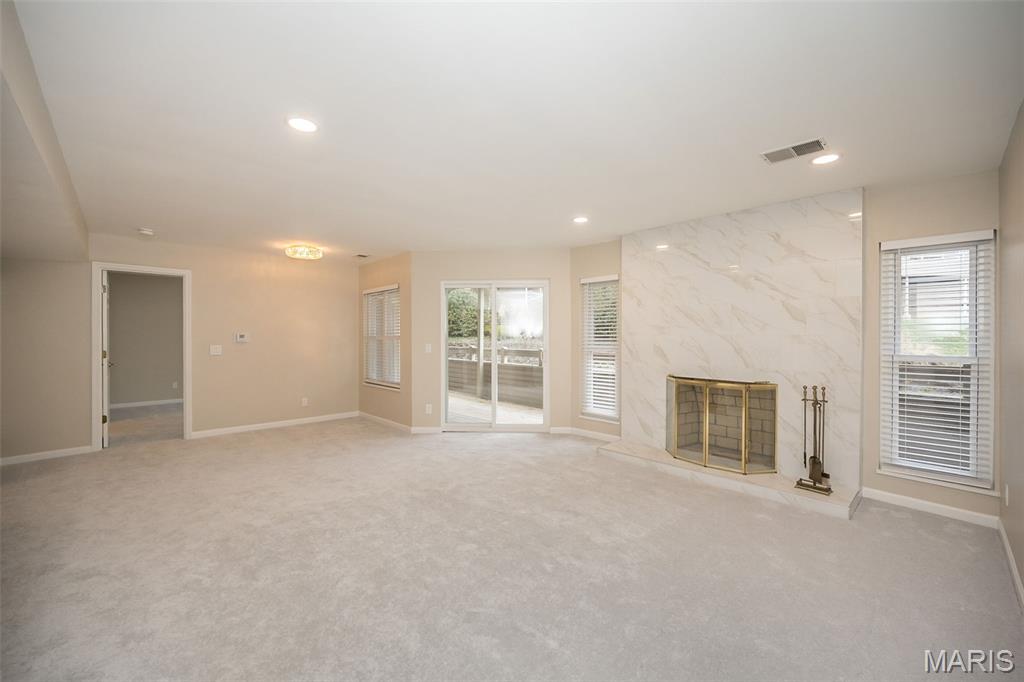 1010 Thoreau Court 211