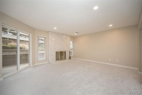 Tiny photo for 1010 Thoreau Court #211, Creve Coeur, MO 63146 (MLS # 25080129)