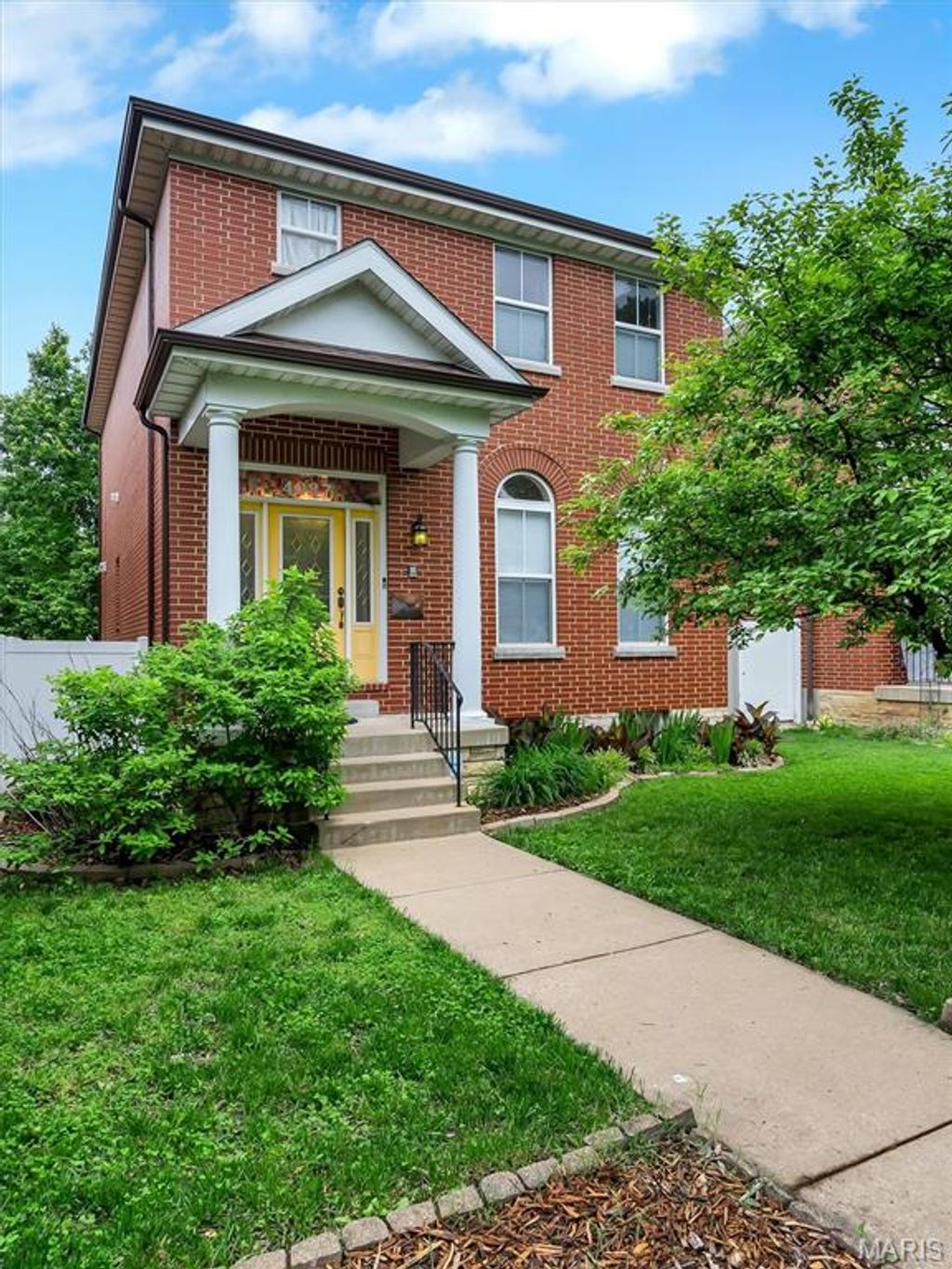 Photo of 4037 McRee Avenue, St Louis, MO 63110 (MLS # 26022805)