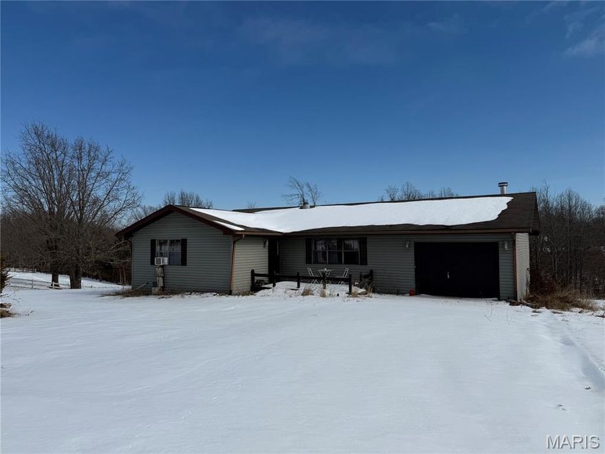 Great potential in this 3 bedroom, 2 bathroom home located in the Plato school district. This property is ready for your finishing touches and would make an excellent candidate for a 203(k) FHA renovation loan or investor rehab. Featuring a wood-burning fireplace, large living spaces and a generous yard, this home offers plenty of space to reimagine and update. Bring your ideas!
Property Highlights:
• 3 Bedrooms / 2 Full Bathrooms
• Wood-burning fireplace
• Large yard — room for outdoor living, gardening, or expansion
• Ideal for 203(k) or renovation financing
• Solid layout with great potential for improvement
• Located in the  Plato school district
Don’t miss this chance to unlock value and create something special — excellent opportunity for investors or owner-occupants ready to put in sweat equity!