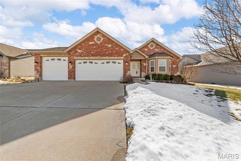 Photo of 1112 William Penn Drive, Wentzville, MO 63385 (MLS # 26006630)
