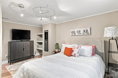 Tiny photo for 9132 Clydesdale Drive, St Louis, MO 63126 (MLS # 26059773)