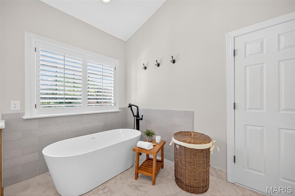 Country Lake Estates - Residential