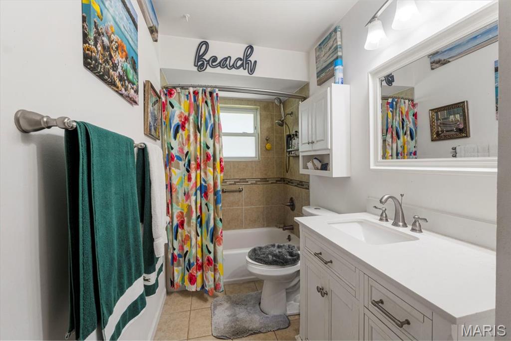 St Ann, Missouri 63074, United States, ,Residential,Pending,158371