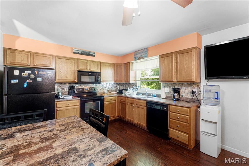 St Ann, Missouri 63074, United States, ,Residential,Pending,158371