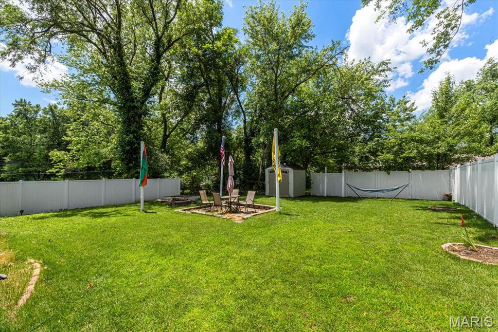 St Ann, Missouri 63074, United States, ,Residential,Pending,158371