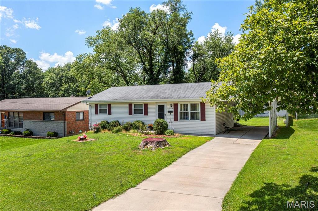 St Ann, Missouri 63074, United States, ,Residential,Pending,158371