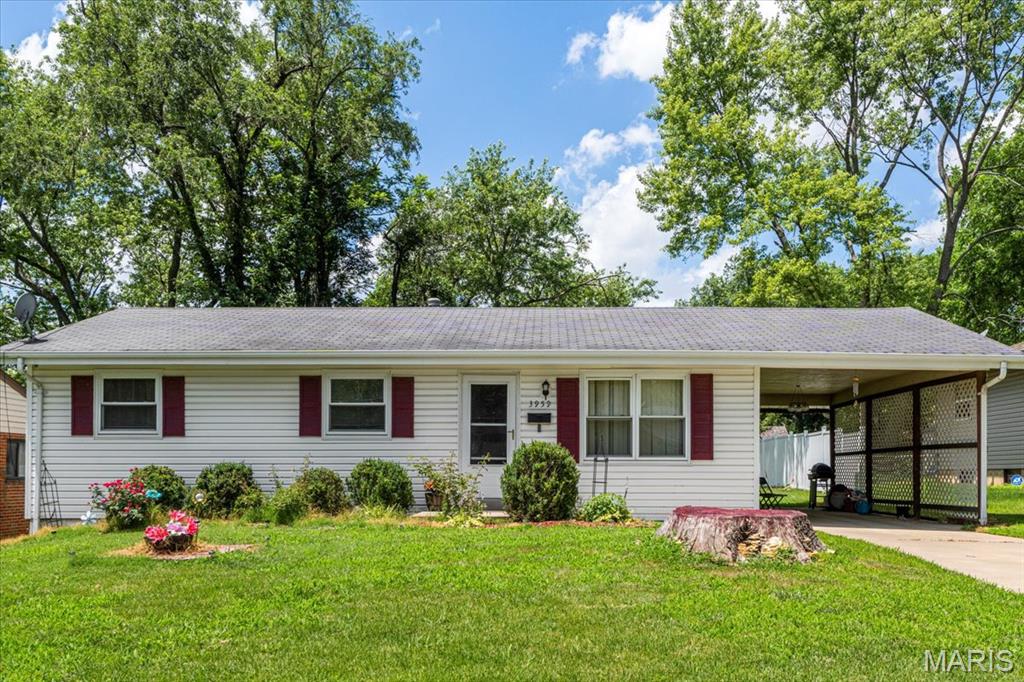 St Ann, Missouri 63074, United States, ,Residential,Pending,158371