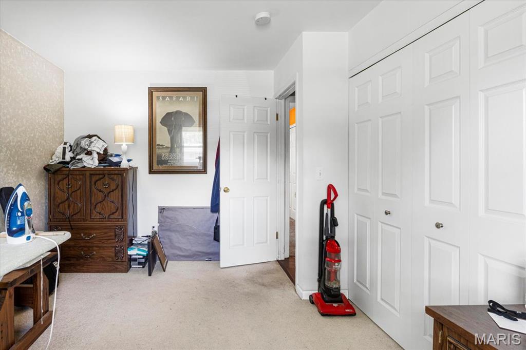 St Ann, Missouri 63074, United States, ,Residential,Pending,158371