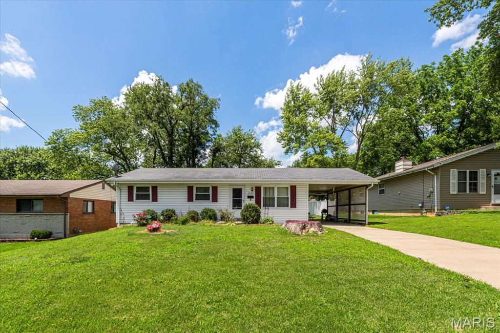 St Ann, Missouri 63074, United States, ,Residential,Pending,158371