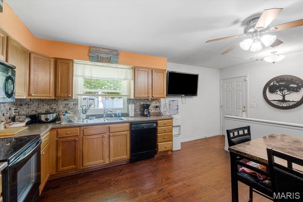 St Ann, Missouri 63074, United States, ,Residential,Pending,158371