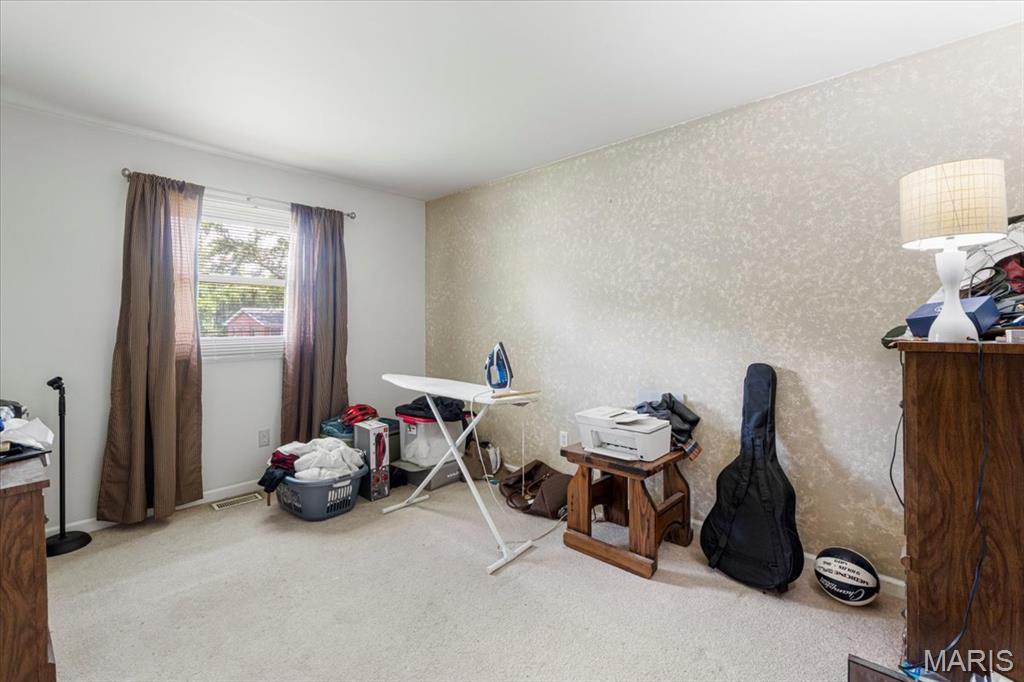 St Ann, Missouri 63074, United States, ,Residential,Pending,158371