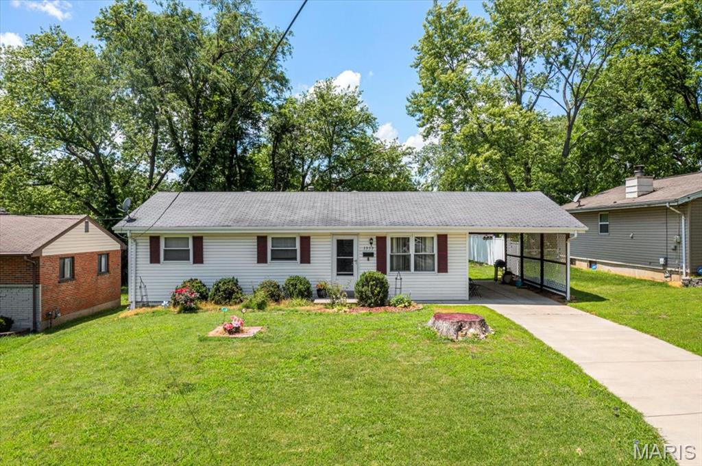 St Ann, Missouri 63074, United States, ,Residential,Pending,158371