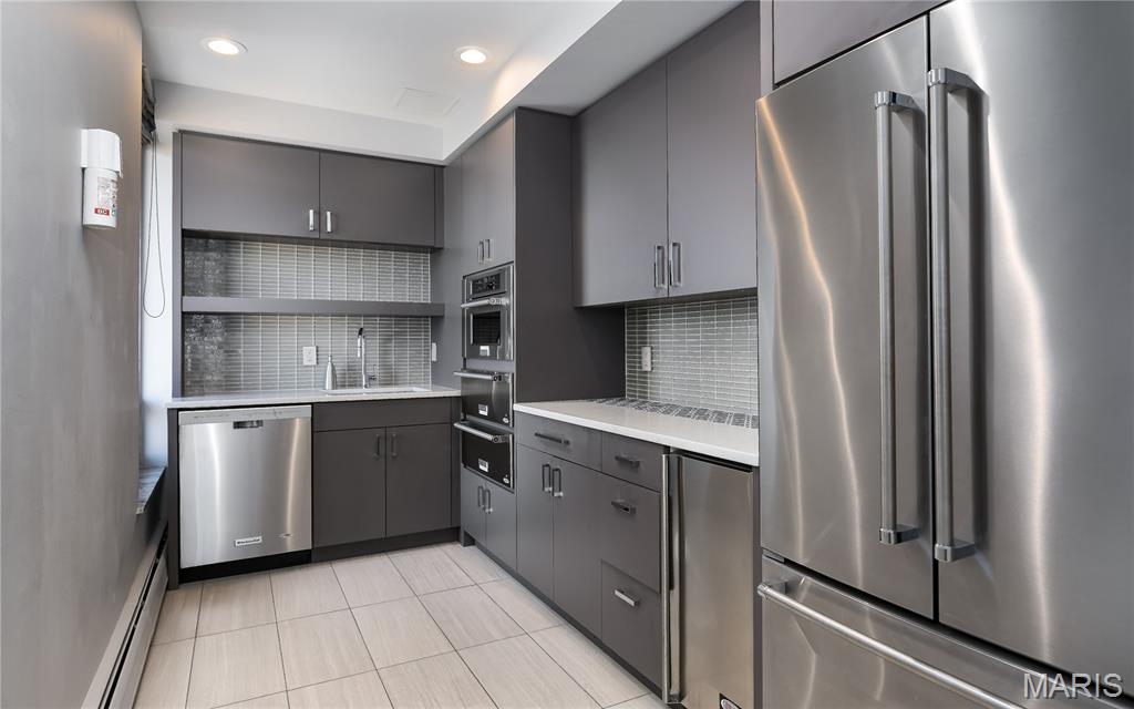Park Tower Condo - Residential