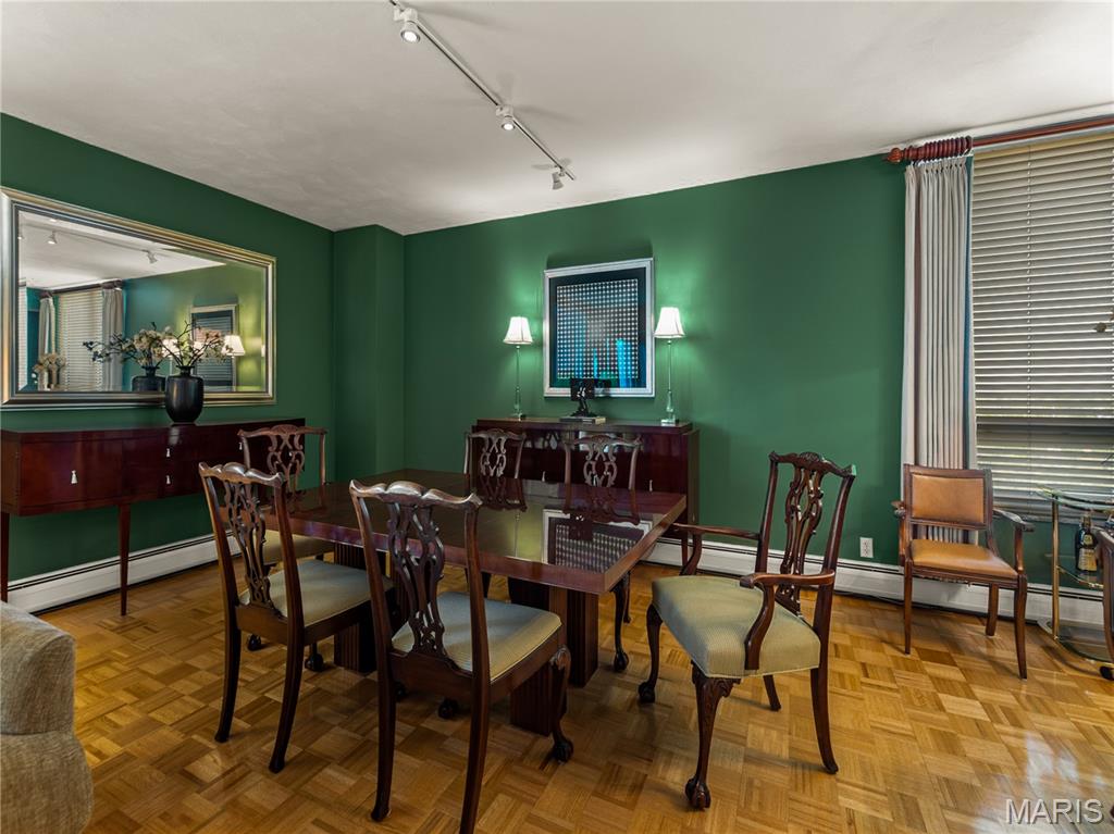 Park Tower Condo - Residential