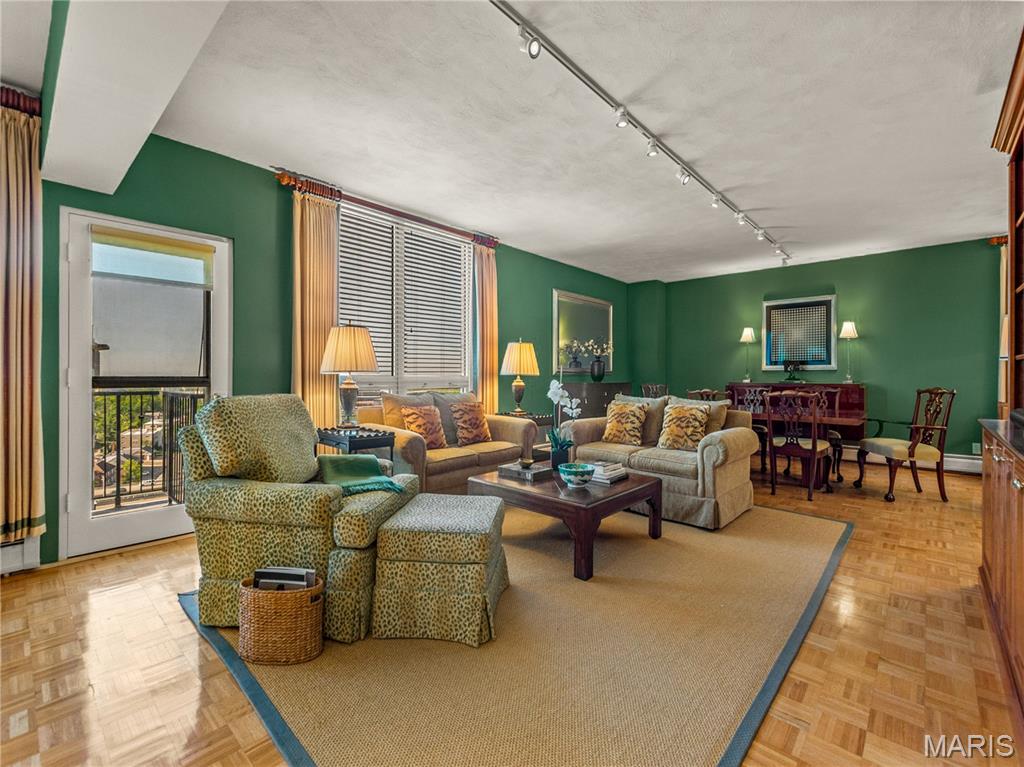 Park Tower Condo - Residential