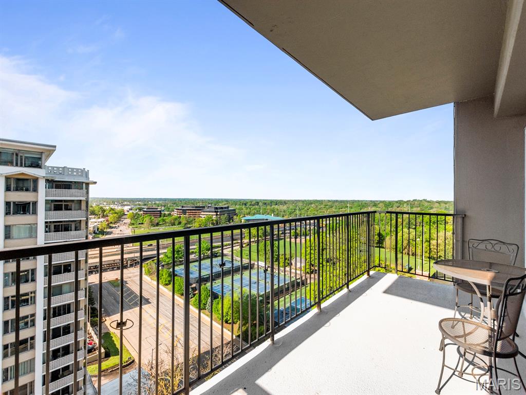 Park Tower Condo - Residential