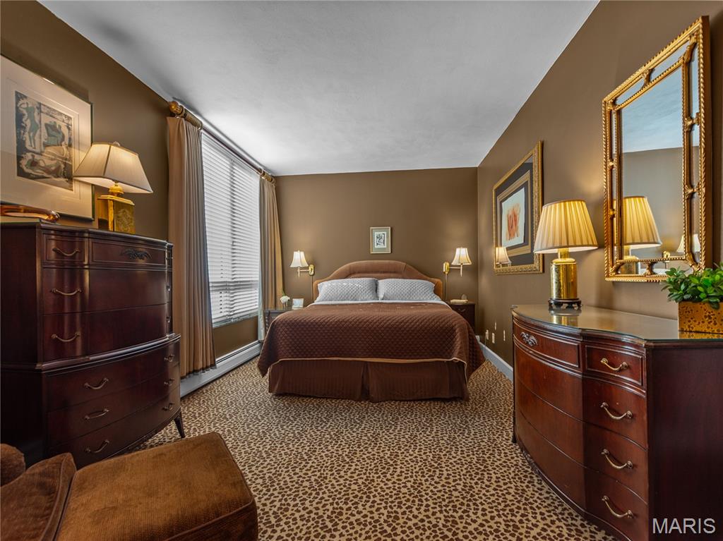 Park Tower Condo - Residential