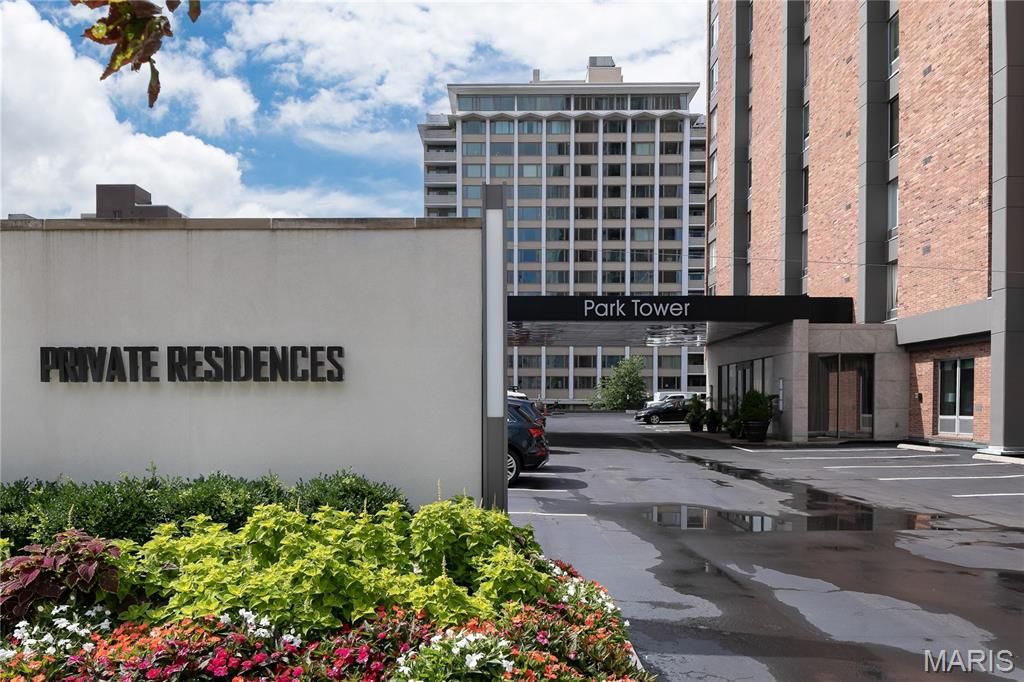 Photo of 200 S Brentwood Boulevard #13A, Clayton, MO 63105 (MLS # 26022204)