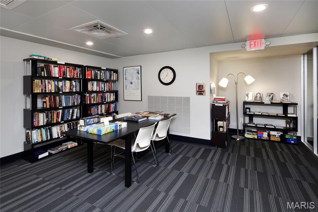 Park Tower Condo - Residential