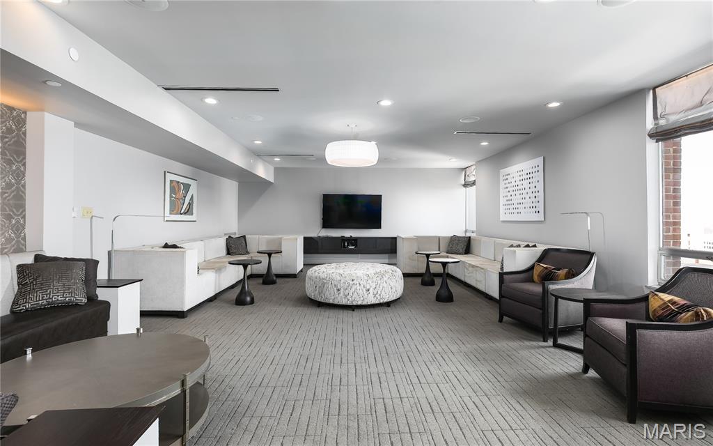 Park Tower Condo - Residential