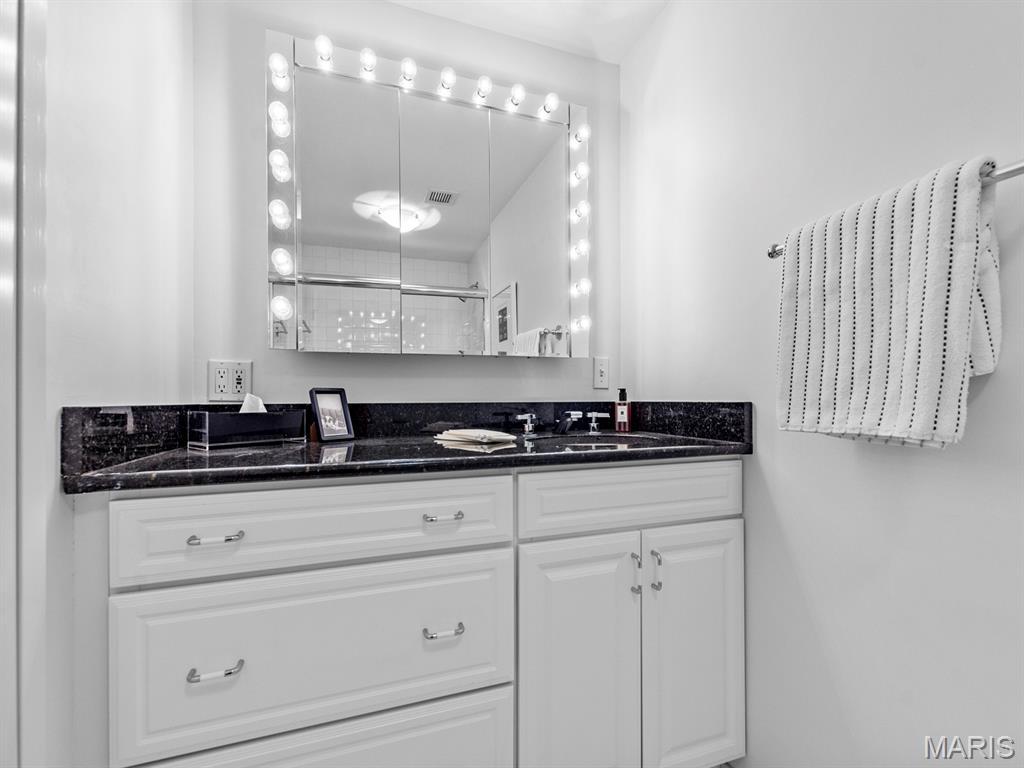 Park Tower Condo - Residential