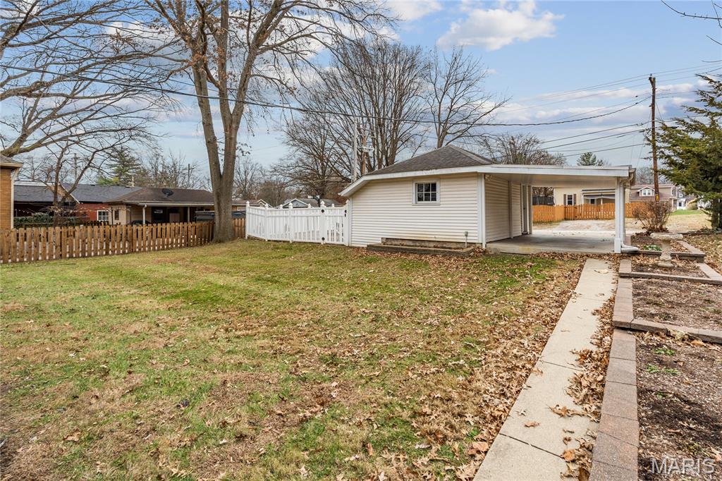 427 S Douglas Avenue