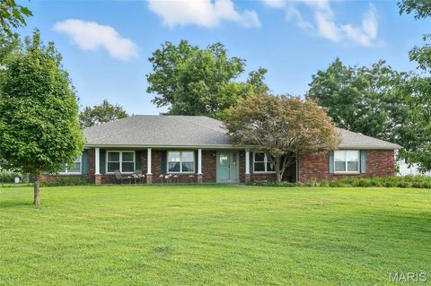 7447 N Highway 94 Portage Des Sioux MO 63373