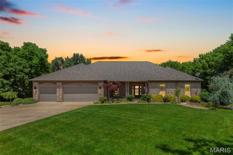 Photo of 42 Clarksburg Court, Weldon Spring, MO 63304 (MLS # 26029012)
