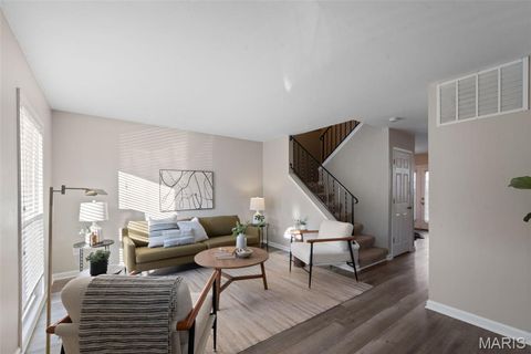 Tiny photo for 1178 Rue La Chelle Walk #1178, Creve Coeur, MO 63141 (MLS # 25075164)