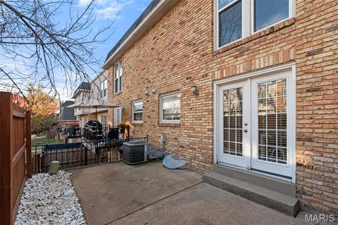 Tiny photo for 1178 Rue La Chelle Walk #1178, Creve Coeur, MO 63141 (MLS # 25075164)