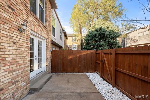 Tiny photo for 1178 Rue La Chelle Walk #1178, Creve Coeur, MO 63141 (MLS # 25075164)