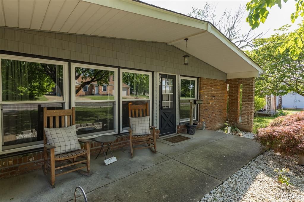 Photo of 604 Maple Street, Farmington, MO 63640 (MLS # 26027273)