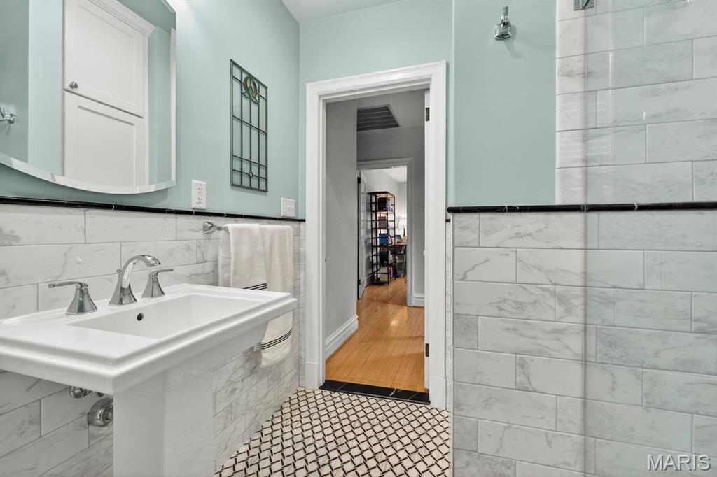 University Terrace - Residential