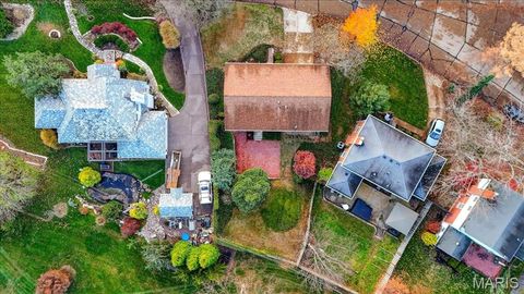 Tiny photo for 2 Thorncliff Ln, Kirkwood, MO 63122 (MLS # 25078167)