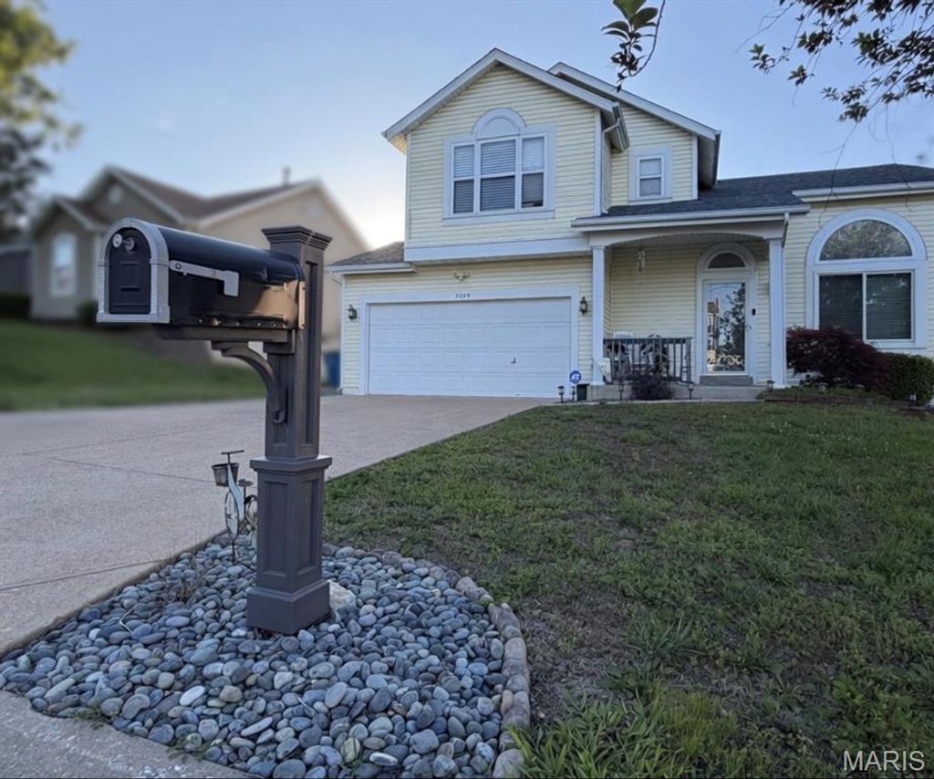 Photo of 3089 Valley Oaks Drive, Imperial, MO 63052 (MLS # 26028709)
