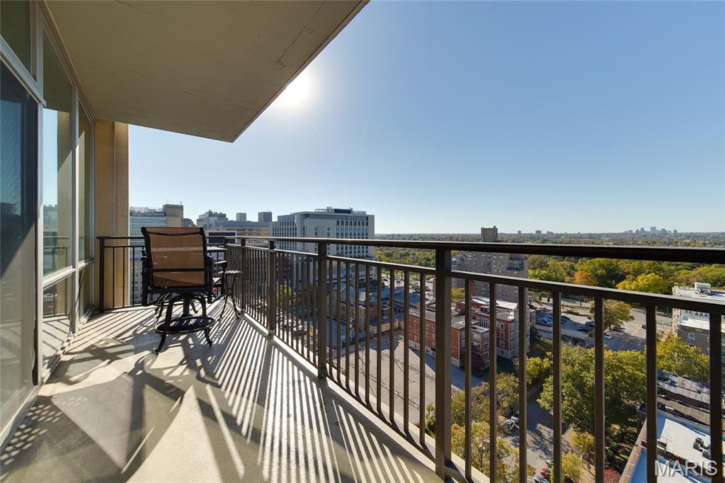 Park East Tower - Residential